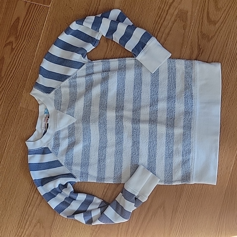 Striped top!! 7/8